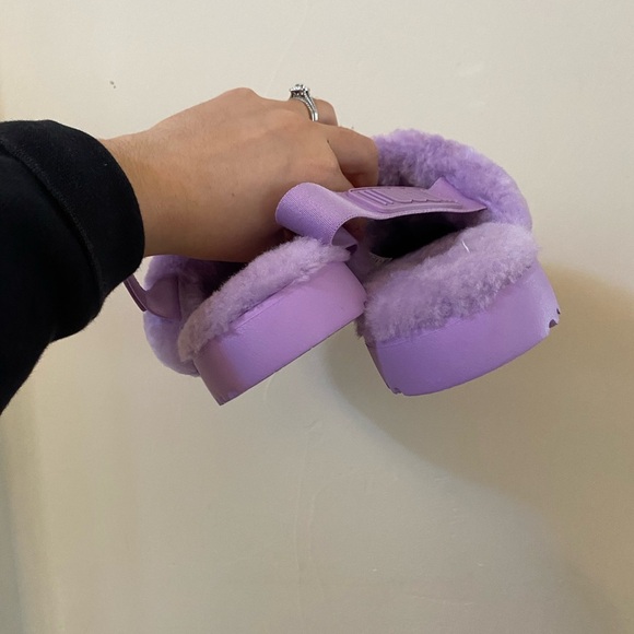 UGG PURPLE LAVENDER SUPER FLUFF SLIPPERS SIZE 6 - Picture 7 of 9